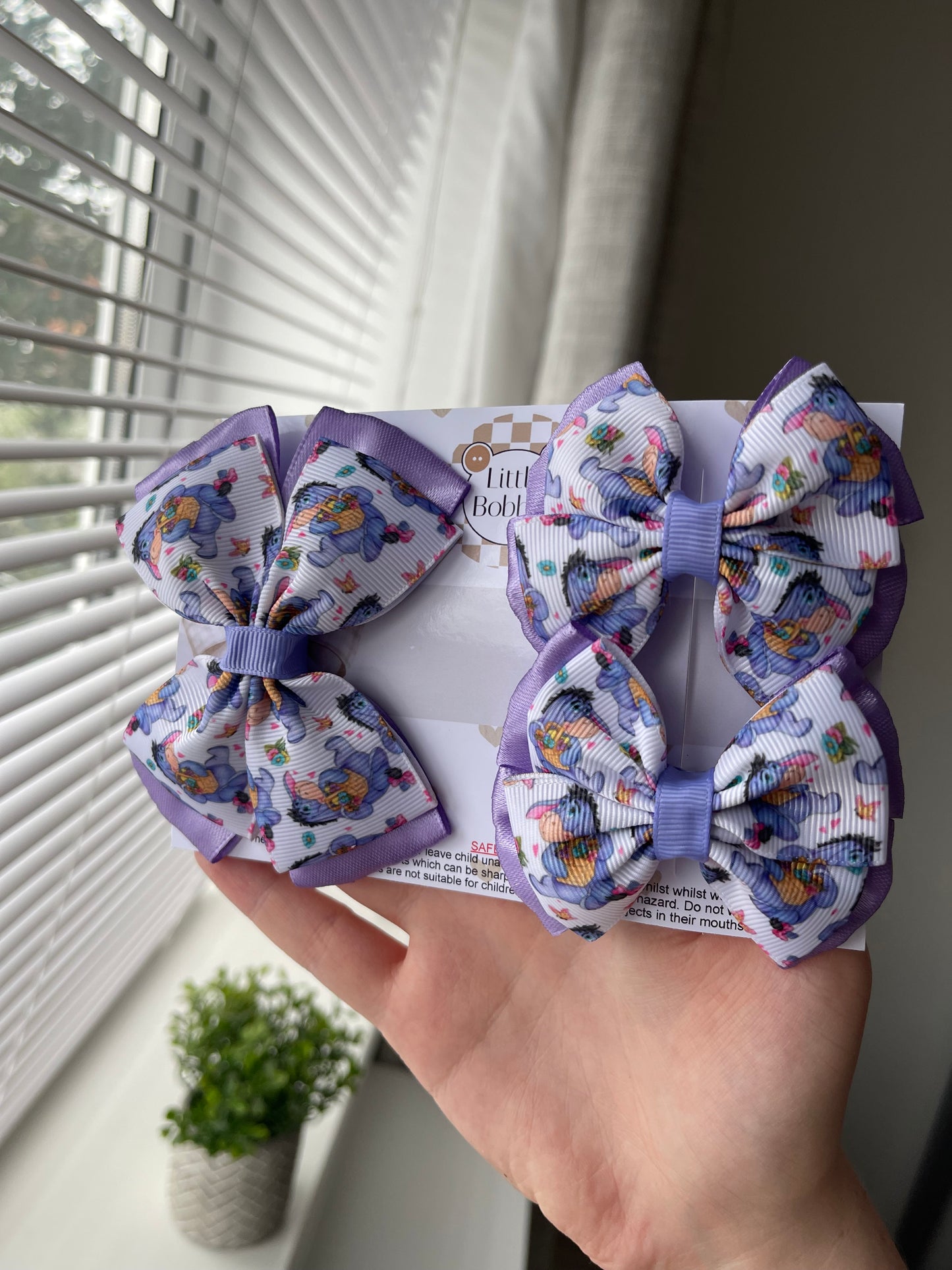 Eeyore bow clip set