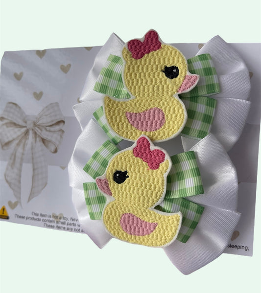 duckling bows (piggies)